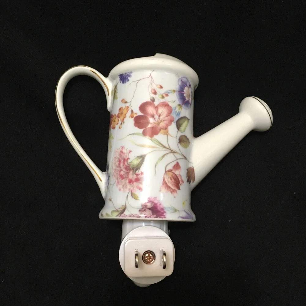 Vtg. Kirklands WATERING CAN NIGHT LIGHT 5